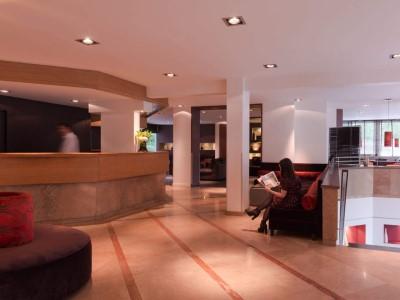 Paris Hotel