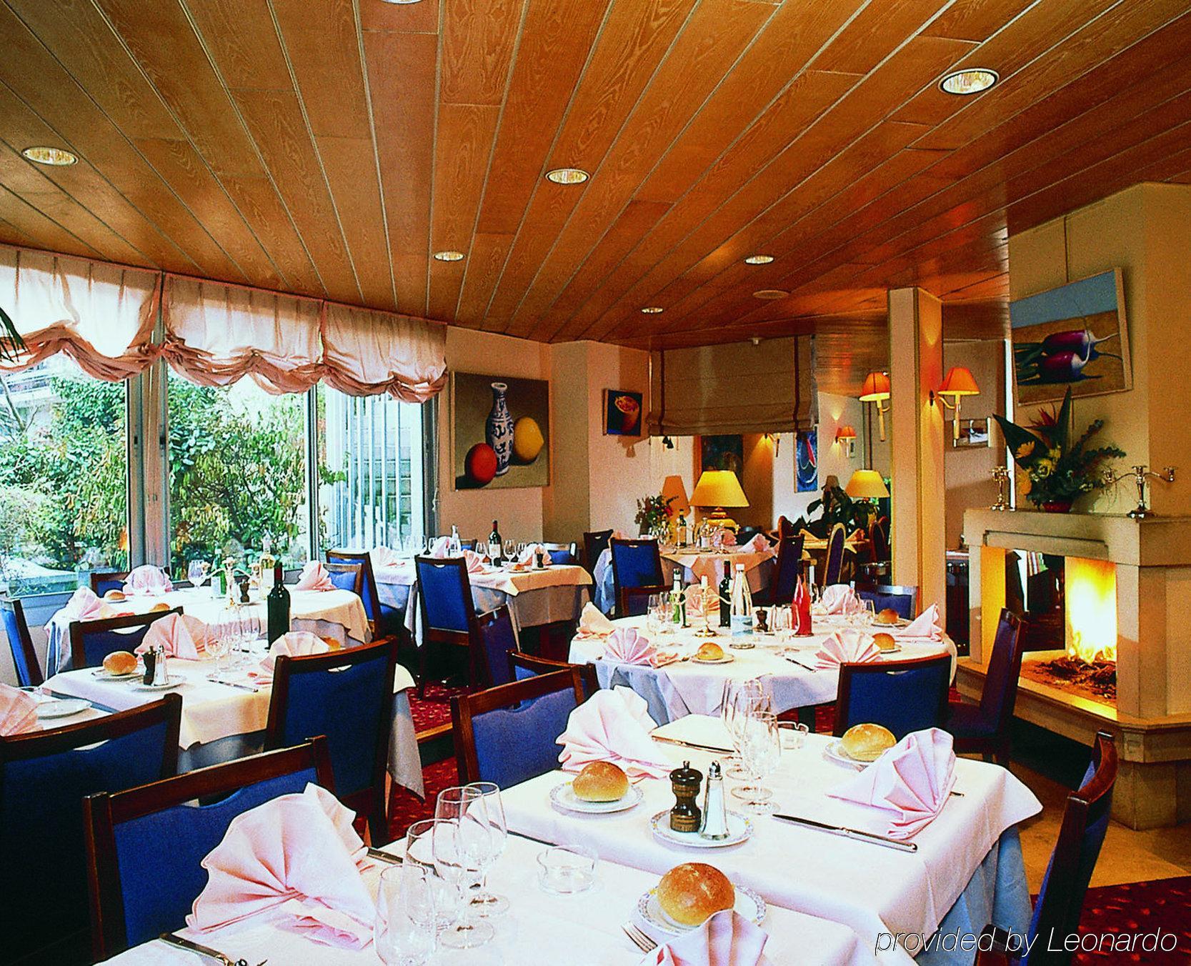 Paris Hotel